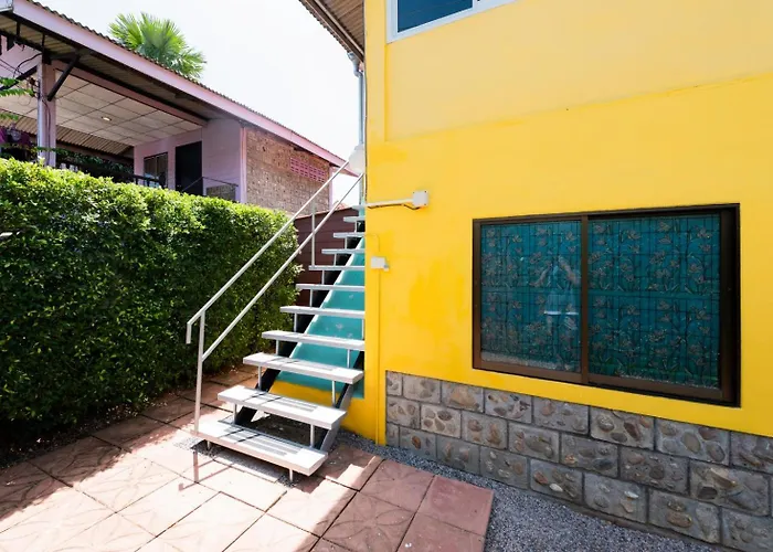 Aonang Pool Studios